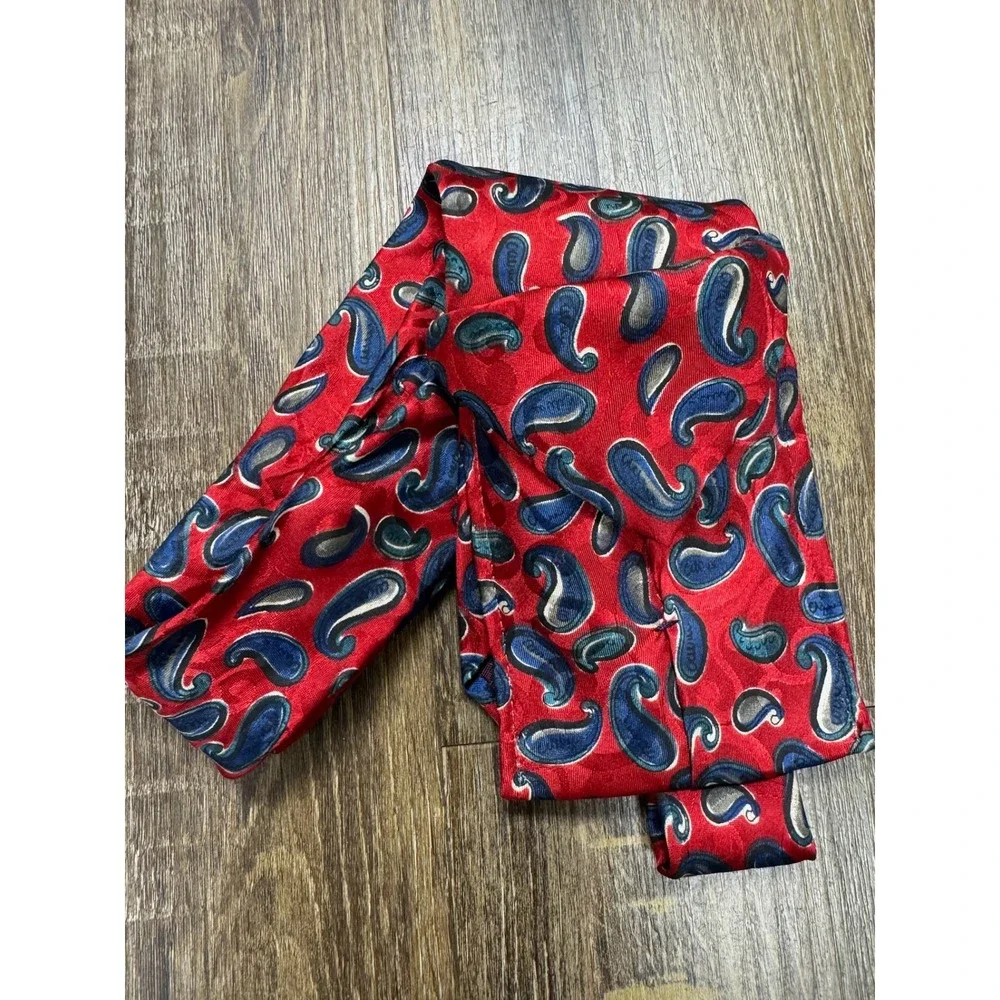 Hey-Ties Red Paisley Ascot Cravat Vintage Style Mens‎ Formal Neckwear BBL Inc